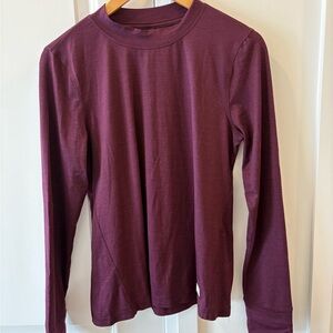 Vuori Women’s Long Sleeve Burgundy Tee